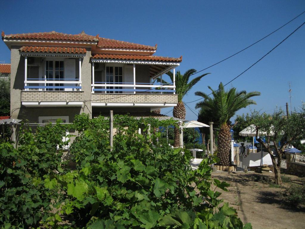Alex - Nancy Apartments - Zaga Beach Koróni Екстериор снимка
